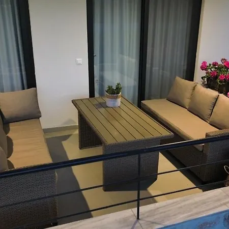 Апартаменты Azure Boho Retreat Никити