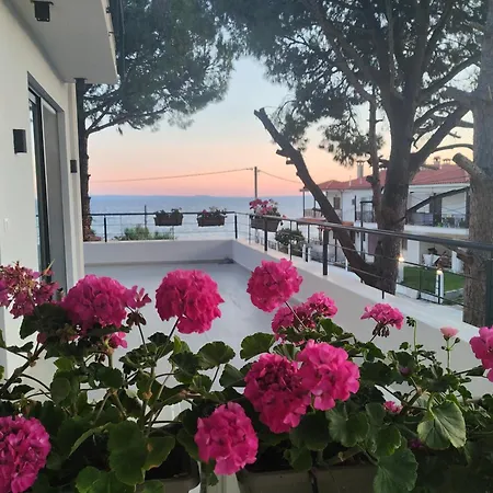 Апартаменты Azure Boho Retreat *